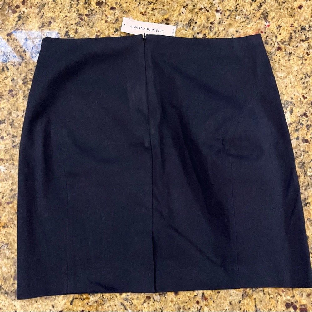Banana Republic skirt NWT - Picture 2 of 4